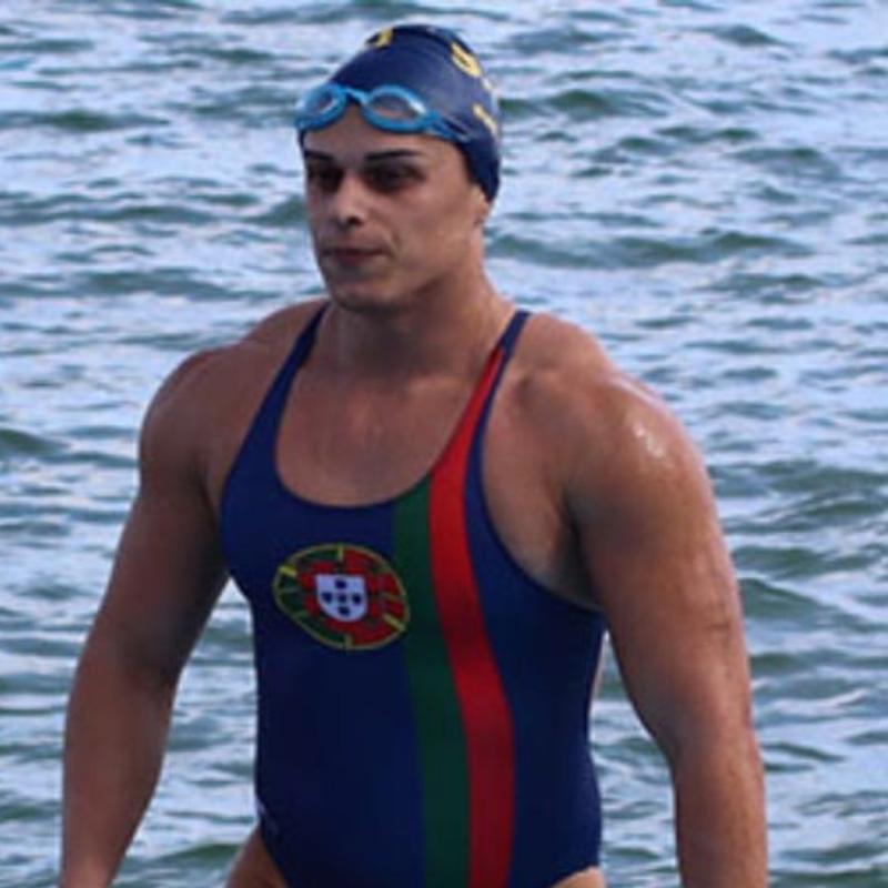 Suspenden a nadadora portuguesa trans por negarse a prueba de verificación de género para competir - X (@ICONS)