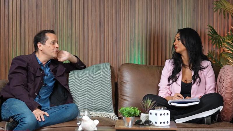 Youtube - Álvaro Morales hizo sincera reflexión sobre su situación amorosa y desató risas de Pamela Díaz