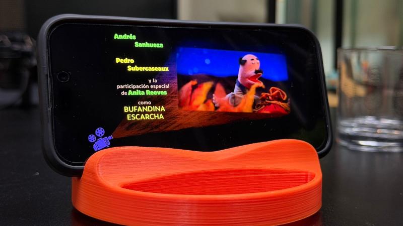 Anita Reeves interpreta a Bufandina Escarchina