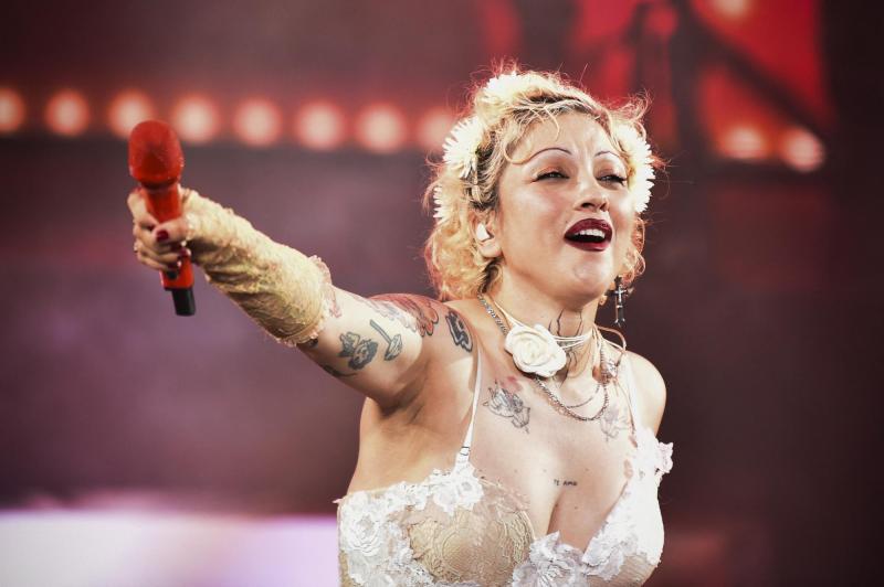 IG - La tierna reacción de Mon Laferte tras cover de Dua Lipa (y la explicación de su "enojo" previo)