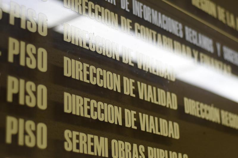 T13 - Denuncia en la PDI remece a Vialidad: acusan a jefe provincial de usar a funcionarios públicos para arreglar su casa | Agencia UNO