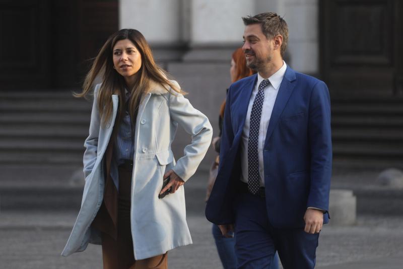 Agencia Uno - Diputados oficialistas anuncian AC contra ministro de la Suprema, Diego Simpertigue