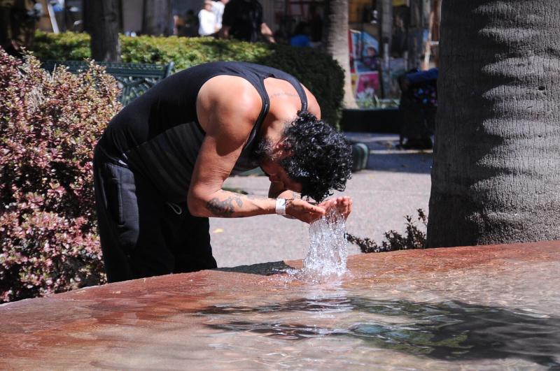 Agencia Uno - Pronostican golpe de calor para la región Metropolitana