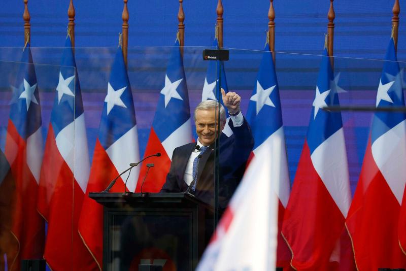 Agencia Uno - El podio antibalas de José Antonio Kast