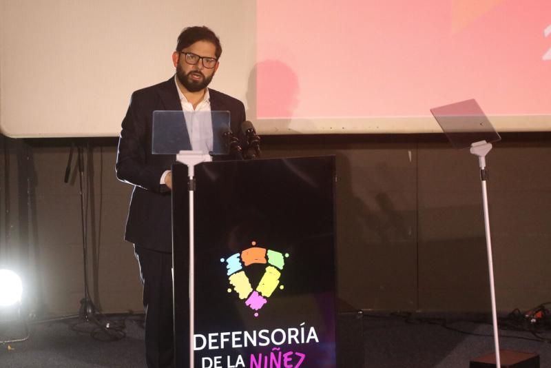 Agencia Uno - Presidente Boric le respondió al defensor Anuar Quesille