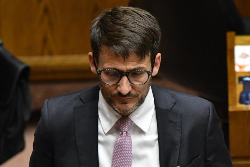 Agencia Uno - Acusación constitucional contra exministro de Energía, Diego Pardow