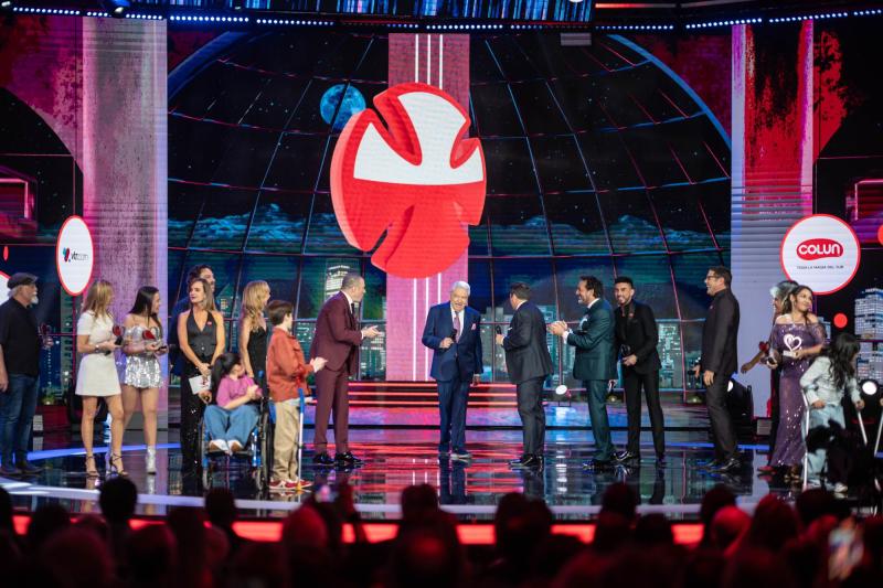 Agencia Uno - Competencia de karting y Musical con actores: Mira EN VIVO el bloque Tarde Teletón 2025