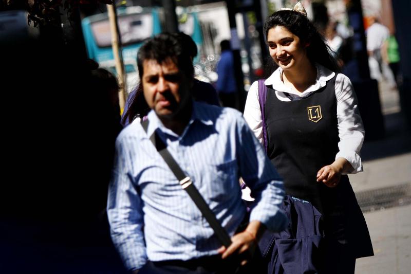 Mineduc lanza plataforma gratuita para descargar tus notas y certificados sin Clave Única - Referencial Agencia Uno