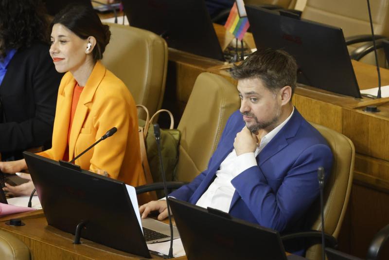 Aton- Cicardini y Manouchehri son dos de los autores de "Ley Duque"