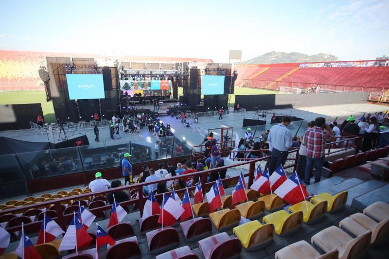 Aton- Cierre de campaña de Matthei es en el Estadio Santa Laura