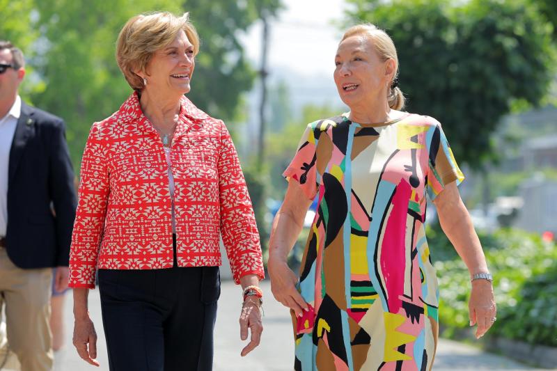 ATON - Evelyn Matthei y Cecilia Morel