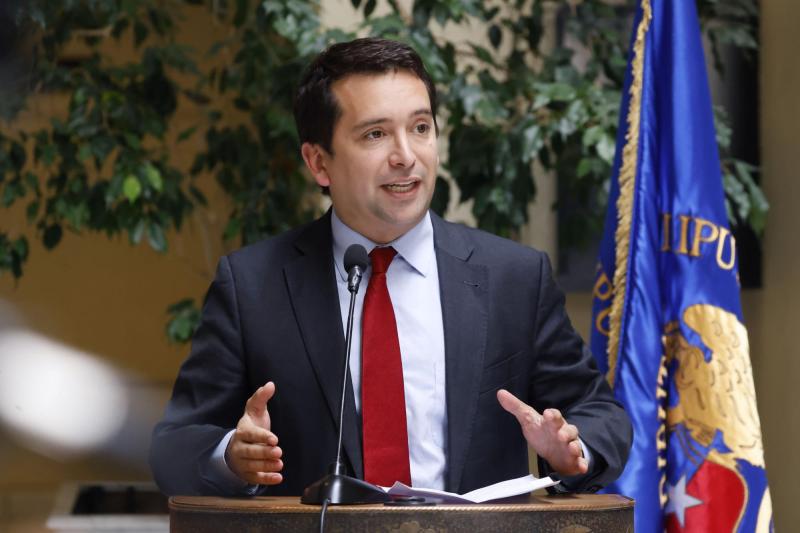 Diputado Araya niega vínculo con conservador Yáber - Aton