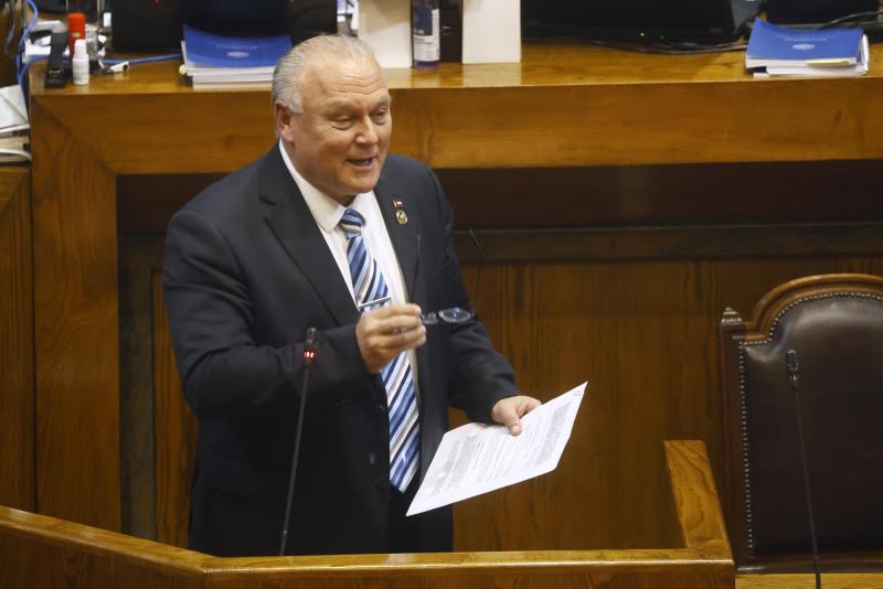 Aton- Diputado Becker planteó que se deben asumir responsabilidades por tragedia en Torres del Paine