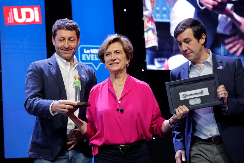 Aton - Evelyn Matthei (cen.) y Guillermo Ramírez (der.)