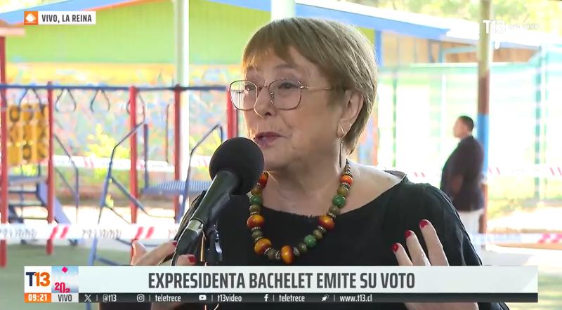 T13 - Michelle Bachelet habló tras votar