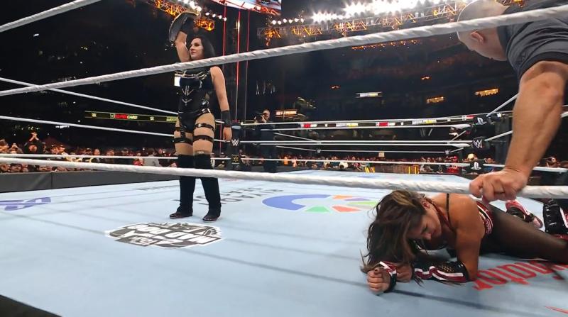 Captura X @WWE - Stephanie Vaquer venció a Nikki Bella y retuvo su título mundial de la WWE