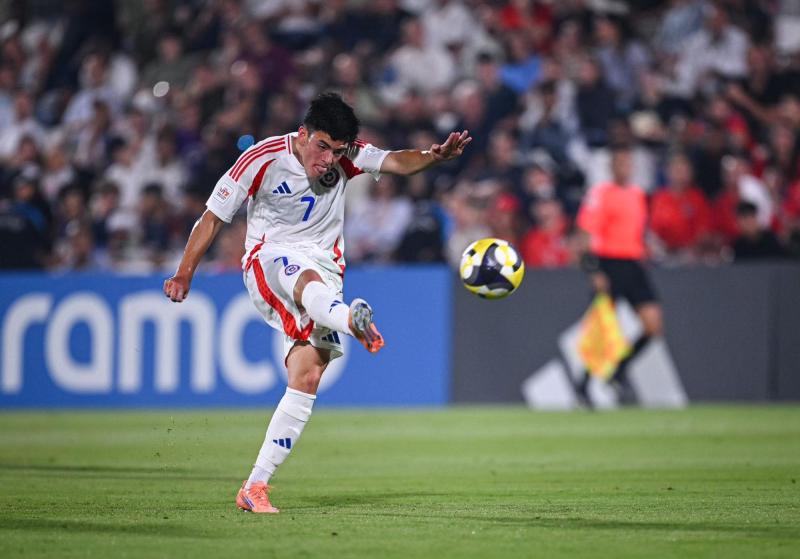 @LaRoja - Chile no pudo ante Francia en su debut en el Mundial Sub 17