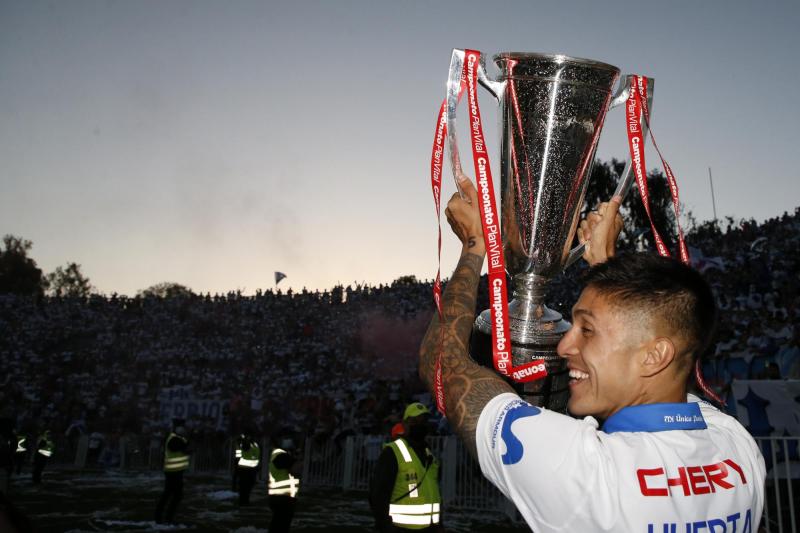 Universidad Católica se despide de Valber Huerta - Photosport