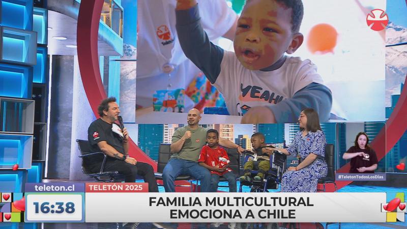 Familia Peri Villanueva en Teletón 2025