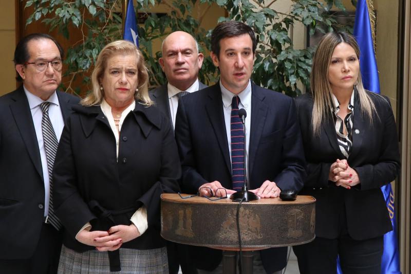 UDI - UDI ingresa proyecto para elevar número de firmas de candidatos presidenciales independientes