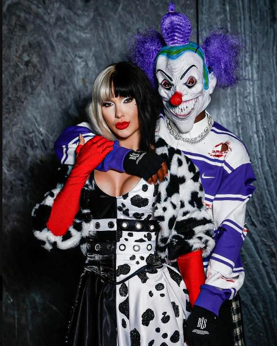 Vinícius y su novia a través de su Instagram