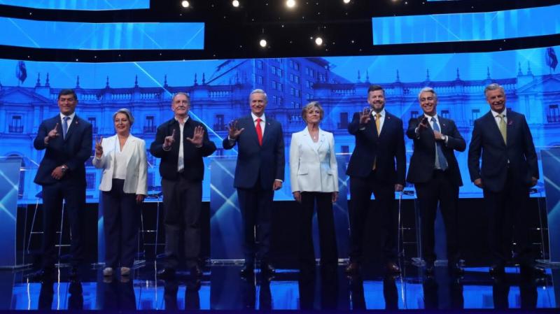 T13 - Pulso Ciudadano, último sondeo: Jeannette Jara se mantiene en primer lugar y Matthei desciende al quinto | ATON