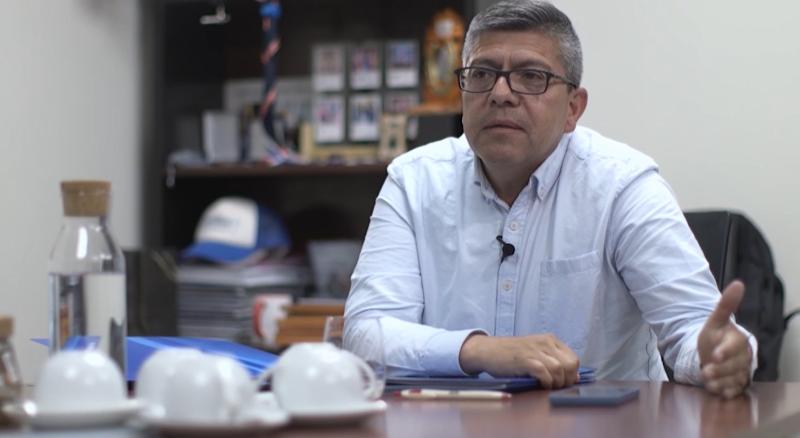 T13 - Denuncian vínculos del alcalde de Cerrillos con la megatoma antes de llegar al municipioDenuncian vínculos del alcalde de Cerrillos con la megatoma antes de llegar al municipio