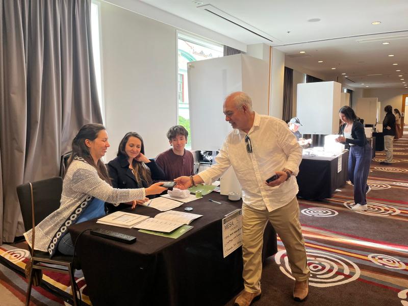 Marcelo Villaroel emitió su voto en Nueva Zelanda - Cedida