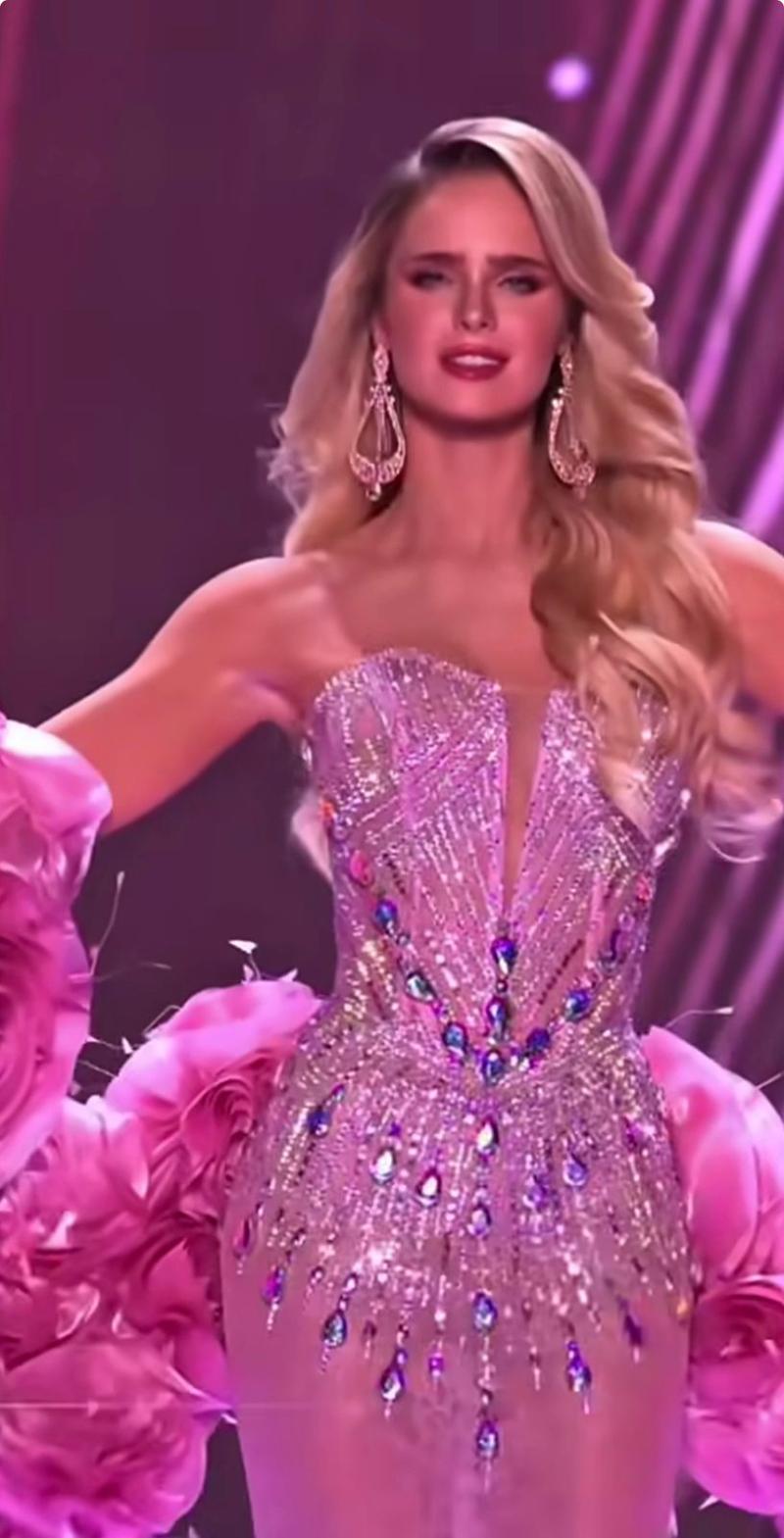 Instagram - Inna Moll