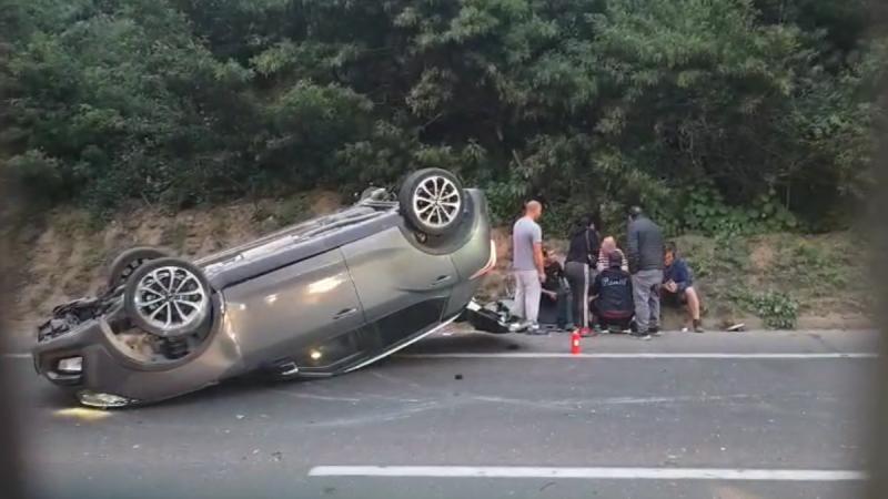 Conductor volcó y atropelló a un hombre en Valparaíso - T13