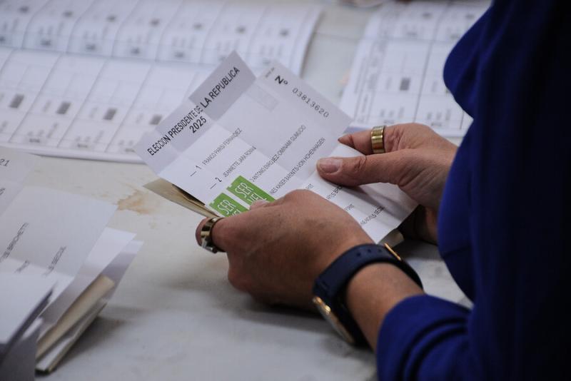 Agencia Uno - Revisa los primeros resultados