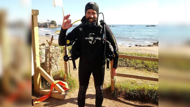 Redes sociales - Sebastián Demangel emocionó a todos en la Teletón 2004