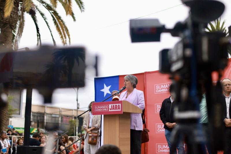 Valentina Palavecino- Jeannette Jara en Ovalle