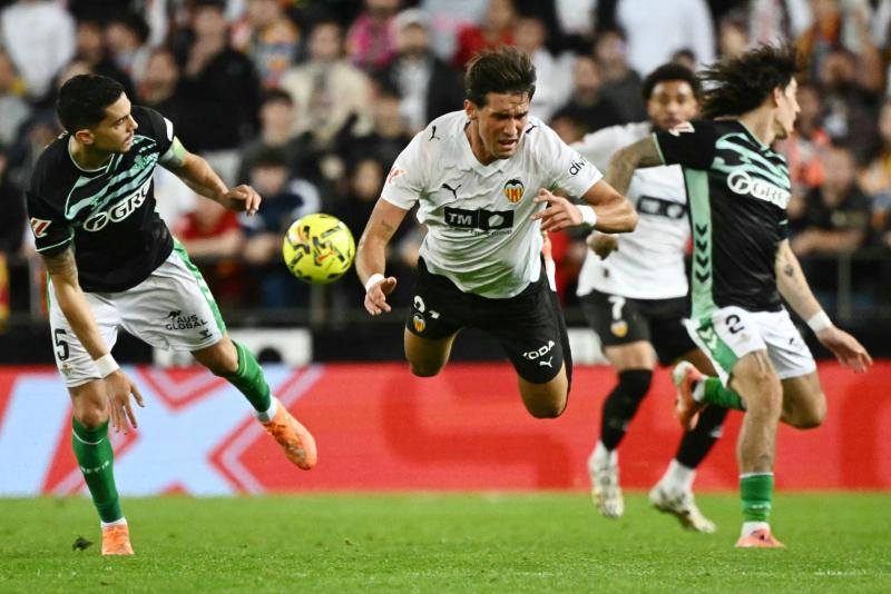 Valencia recibe al Sevilla | AFP