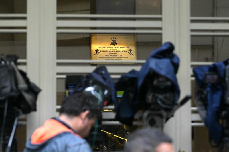 Policía argentina allana la AFA - AFP