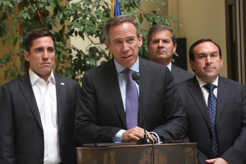 Diputados UDI ofician a la Contraloría y piden auditoría tras revelarse que más de 3.600 empleados del Gobierno siguen con teletrabajo