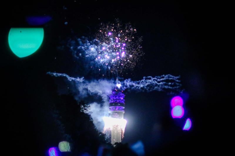 Agencia Uno - Torre Entel trae de regreso su histórico show de Año Nuevo