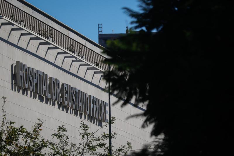 Guardias de Hospital Gustavo Fricke agredieron a un hombre - Agencia Uno