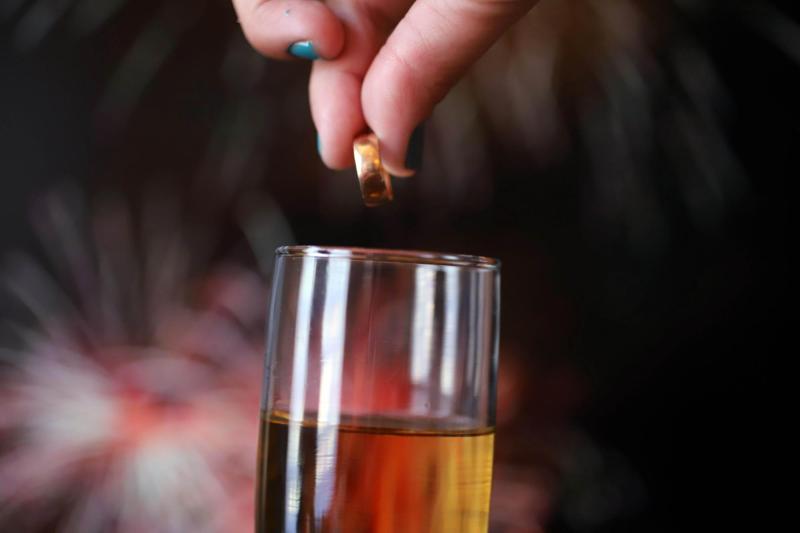 Agencia Uno - Anillo en la copa