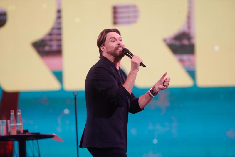 Agencia Uno - George Harris