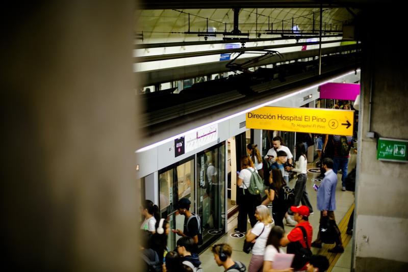 Agencia Uno - Metro hará una extensión de sus horario por Año Nuevo en Torre Entel