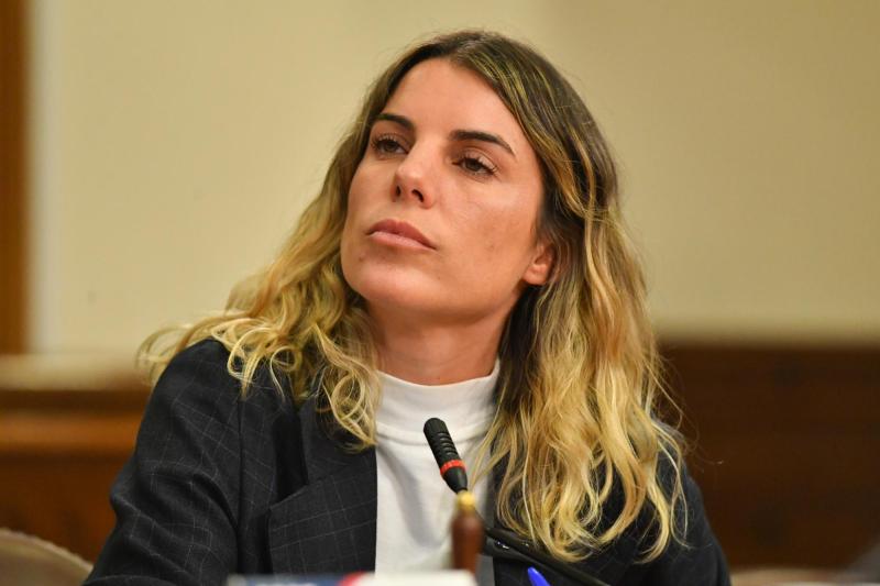 T13 - Maite Orsini sorprende con radical cambio de look y confirma que iniciará estudios en el extranjero | Agencia UNO