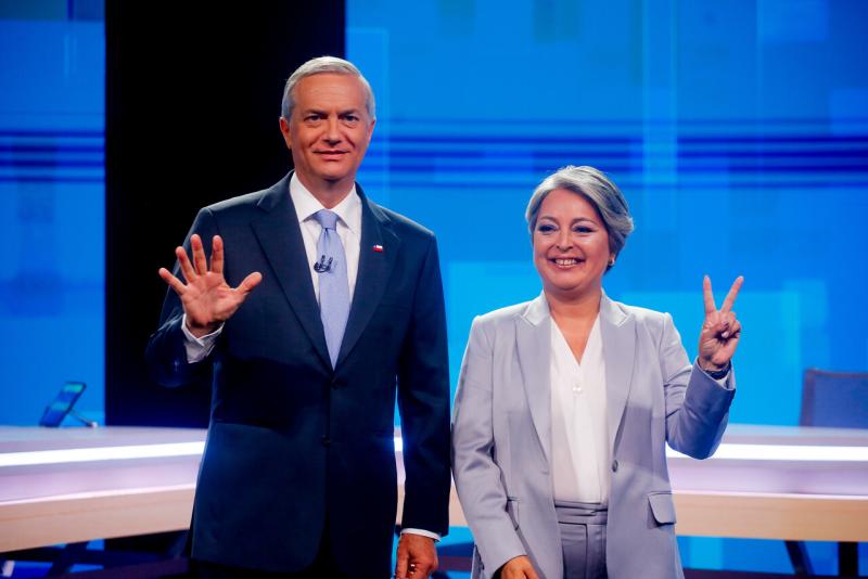 Agencia Uno - El debate de este martes entre Jeannette Jara y José Antonio Kast fue el último antes del balotaje