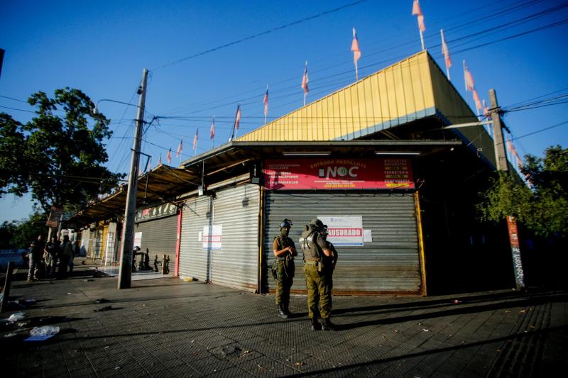 Clausuran locales comerciales en Franklin - Agencia Uno