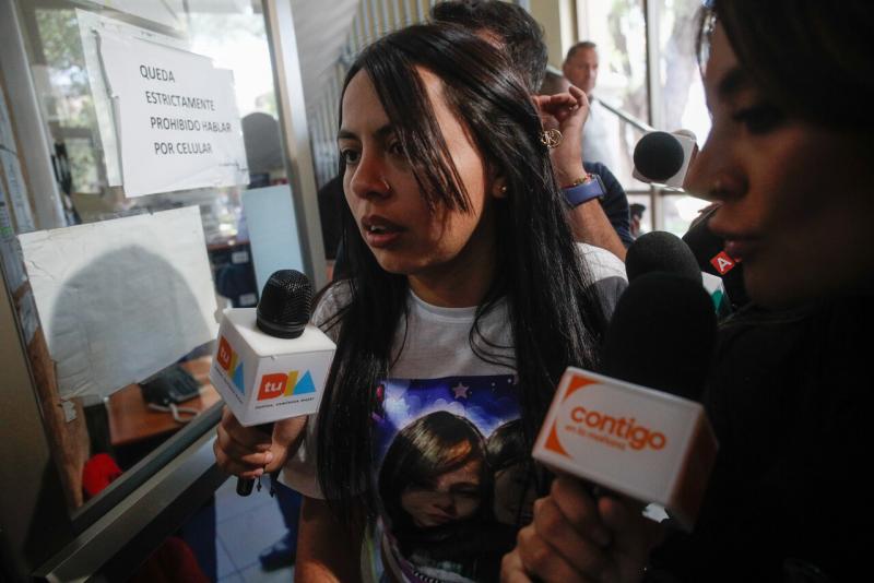 Aton - Cristal, hermana de Krishna Aguilera