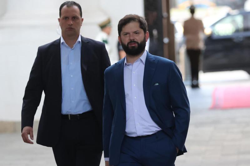 Aton- Presidente Gabriel Boric