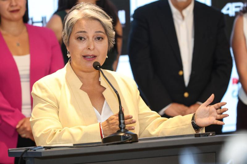 Aton- Jeannette Jara, candidata oficialista