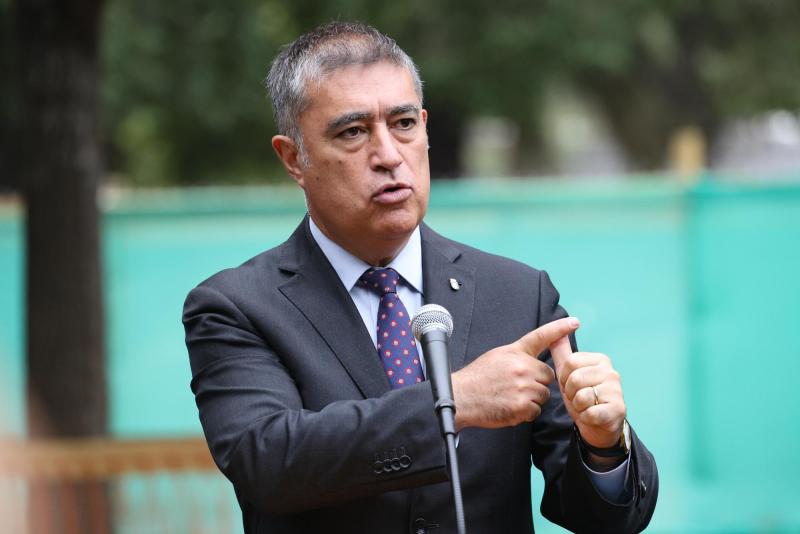 Aton- Alcalde Desbordes acusó a Jara de mentir "descaradamente"