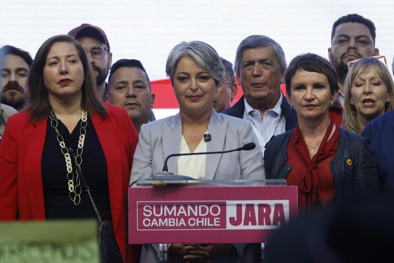Aton- Carolina Tohá respaldó a Jeannette Jara