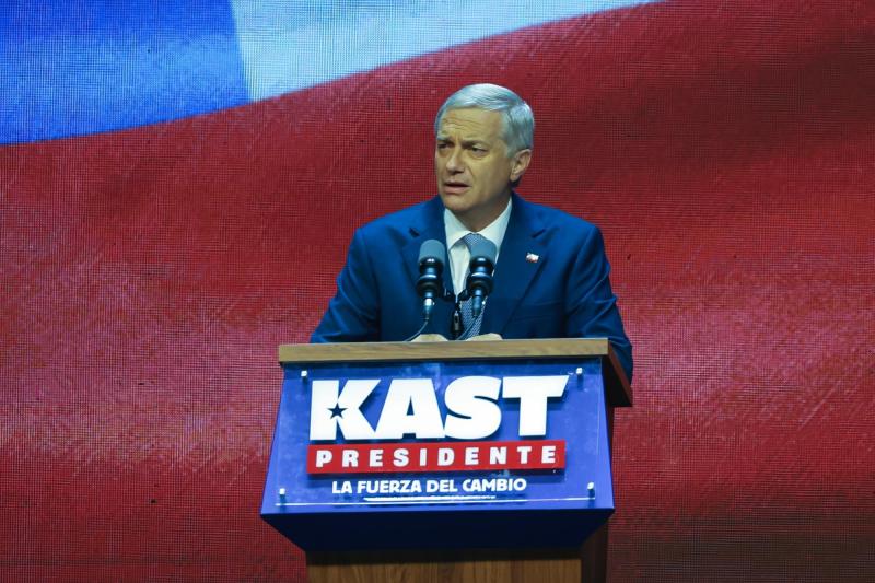 Aton - José Antonio Kast